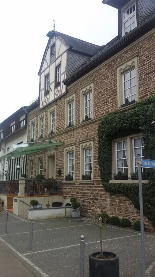 Landgasthaus Am Ufer Трабен-Трарбах Экстерьер фото